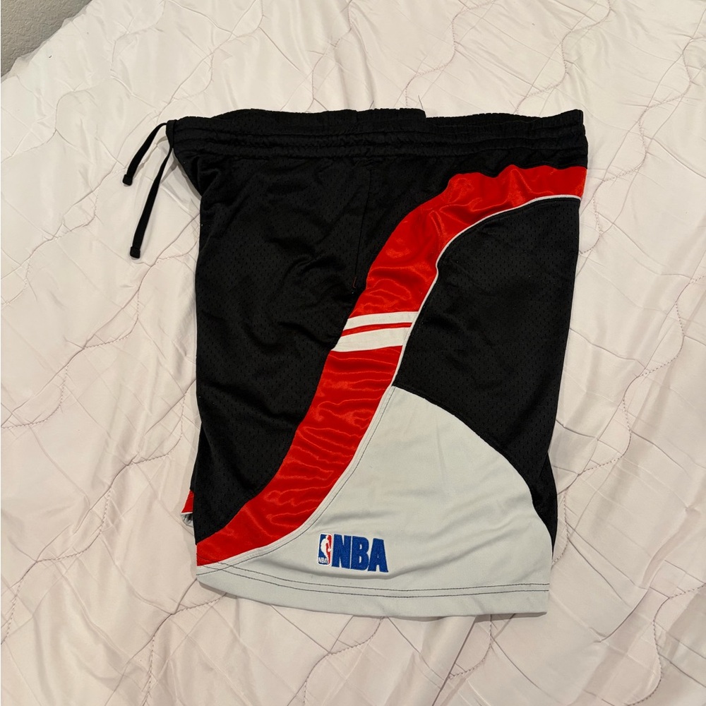 NBA Men's Black and Red Athletic Shorts